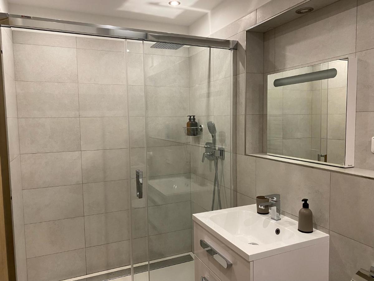 The Dante Villa Apartments プラハ エクステリア 写真