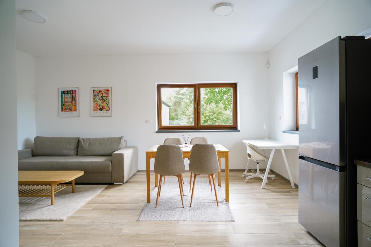 The Dante Villa Apartments プラハ エクステリア 写真