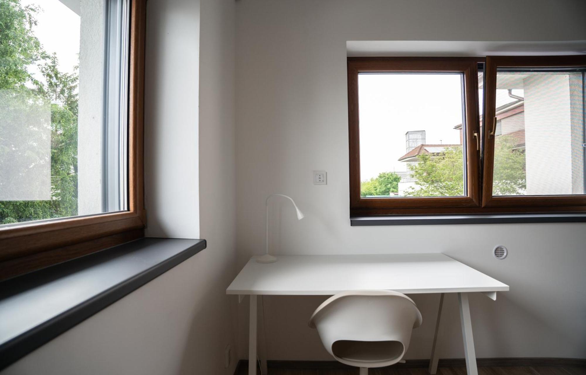 The Dante Villa Apartments プラハ エクステリア 写真