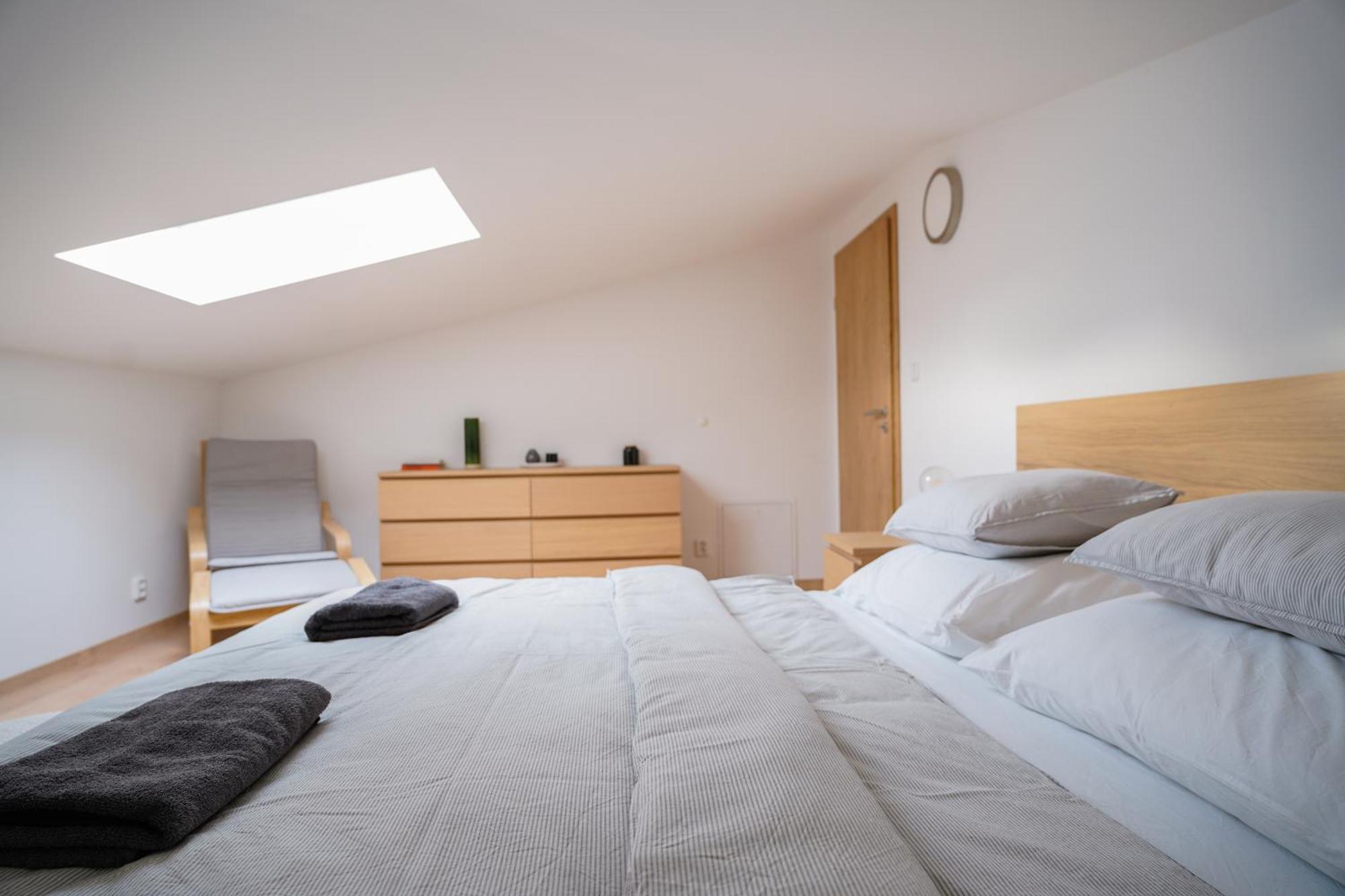 The Dante Villa Apartments プラハ エクステリア 写真